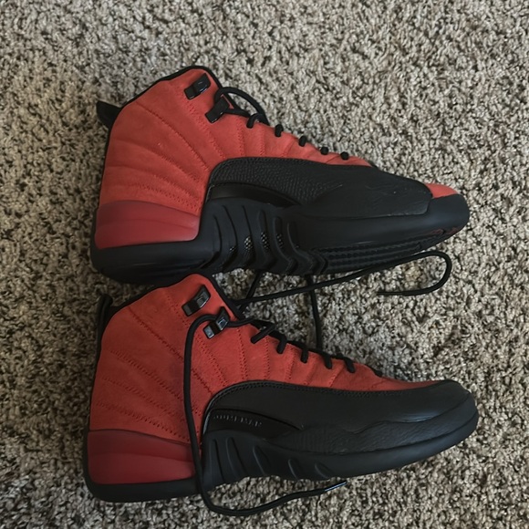 jordan 12 “reverse flu flame” - Picture 2 of 3